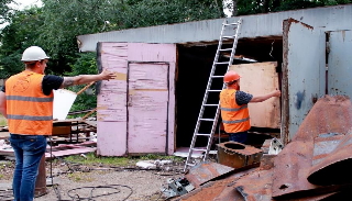 Демонтаж гаражей в Первоуральске, цена от 1739 руб. – услуги под ключ от 2Землекопа-Прв