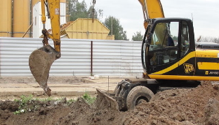 Выкопать яму экскаватором в Первоуральске от 921 руб. - 2Землекопа-Прв